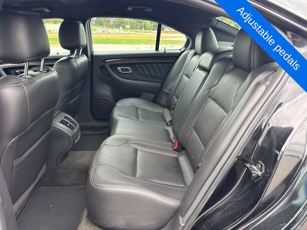 Used 2015 Ford Taurus Limited FWD image 14