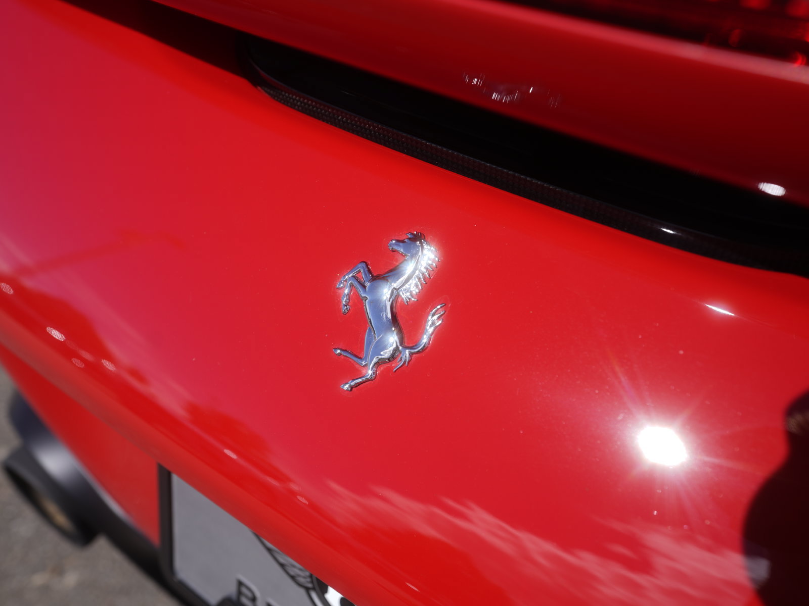 Used 2023 Ferrari F8 Tributo RWD image 26