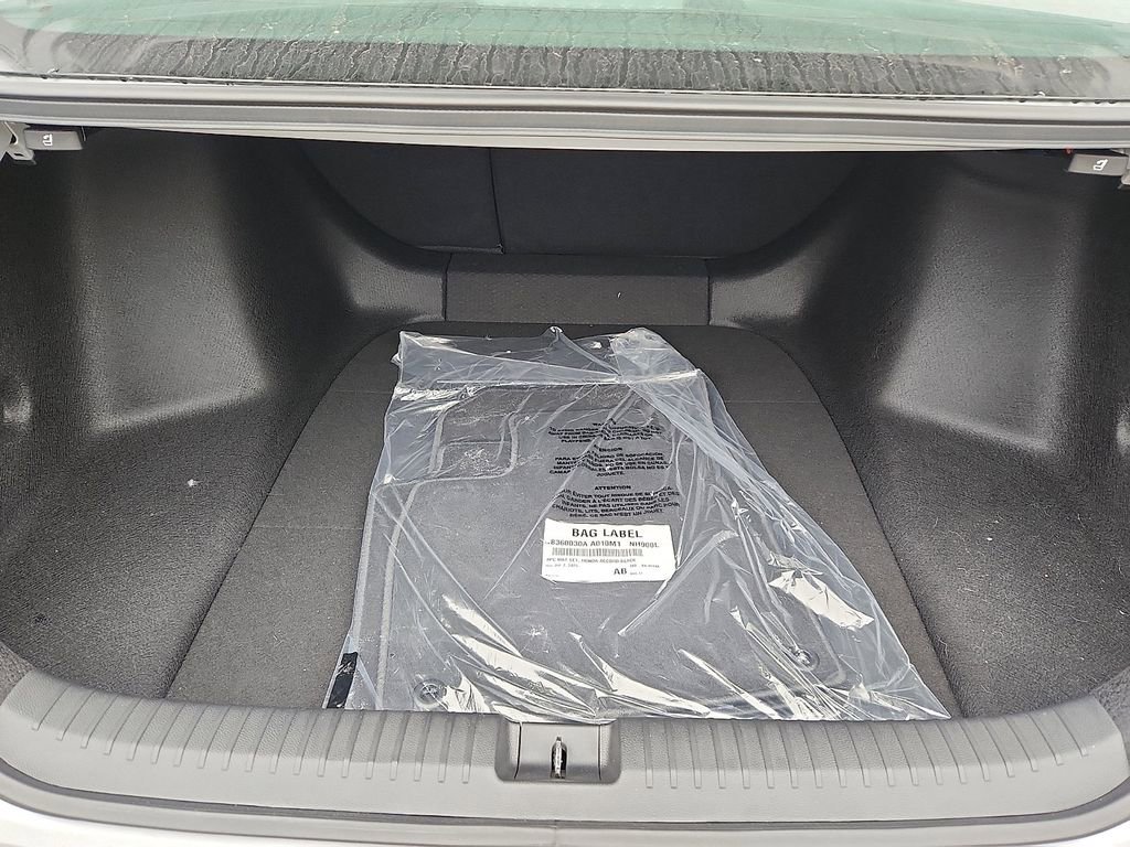 Used 2025 Honda Accord SE image 17