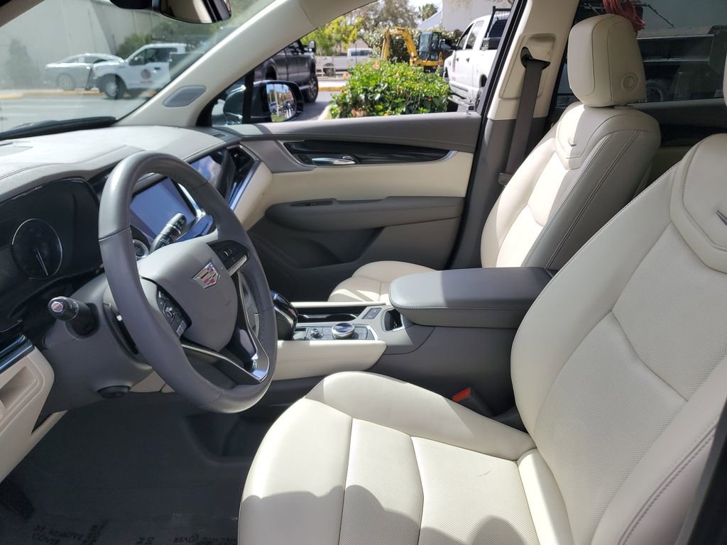 Certified 2023 Cadillac XT6 Premium Luxury image 21