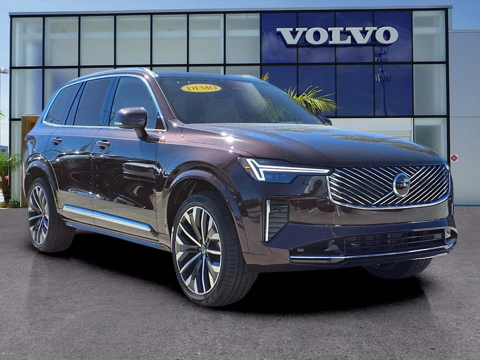 New 2026 Volvo XC90 B5 Core w/ Protection Package Premier