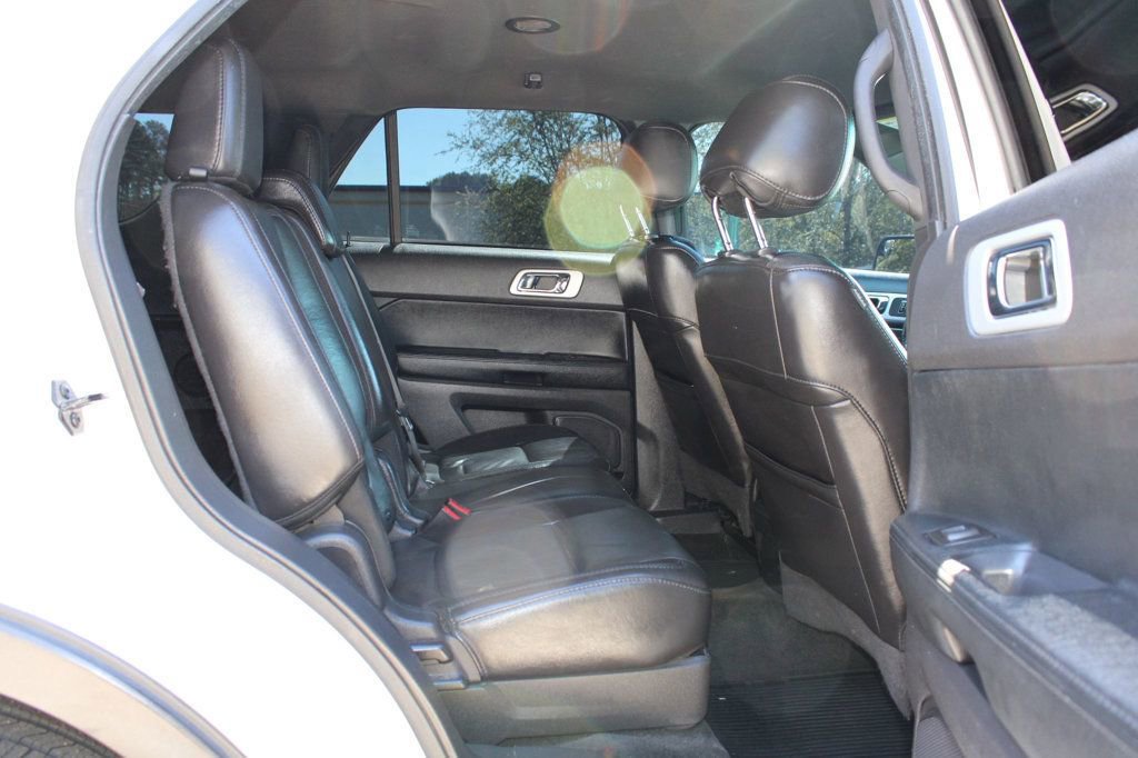 Used 2015 Ford Explorer XLT w/ Equipment Group 202A image 29