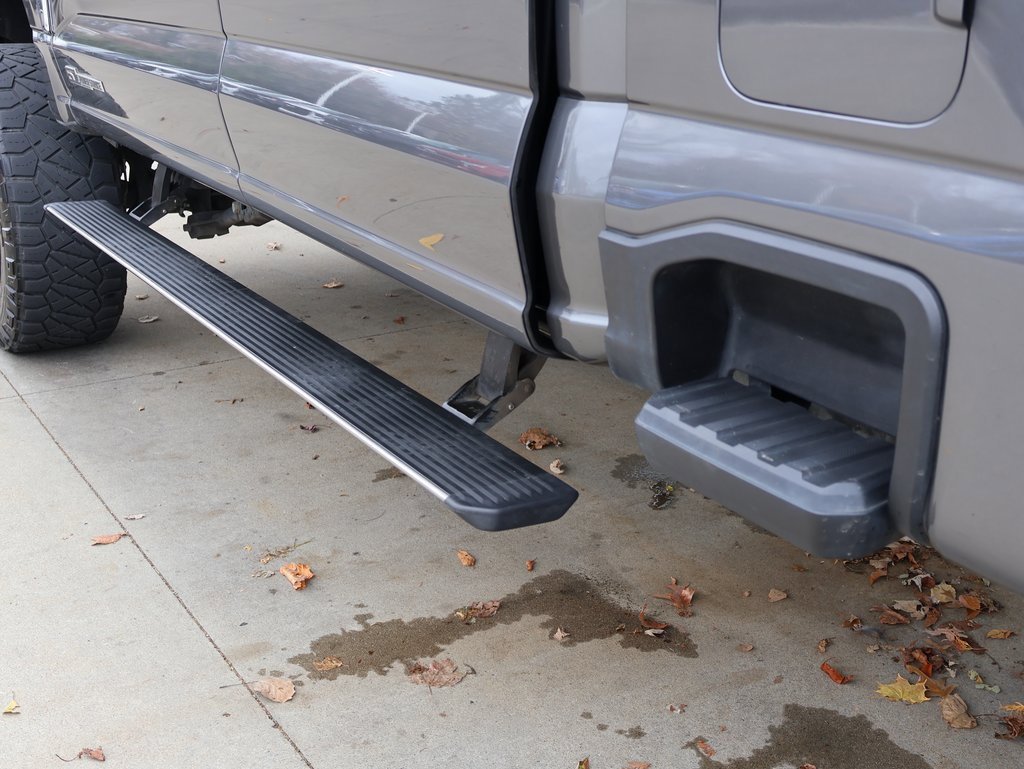 Used 2023 Ford F250 Platinum w/ FX4 Off-Road Package image 10