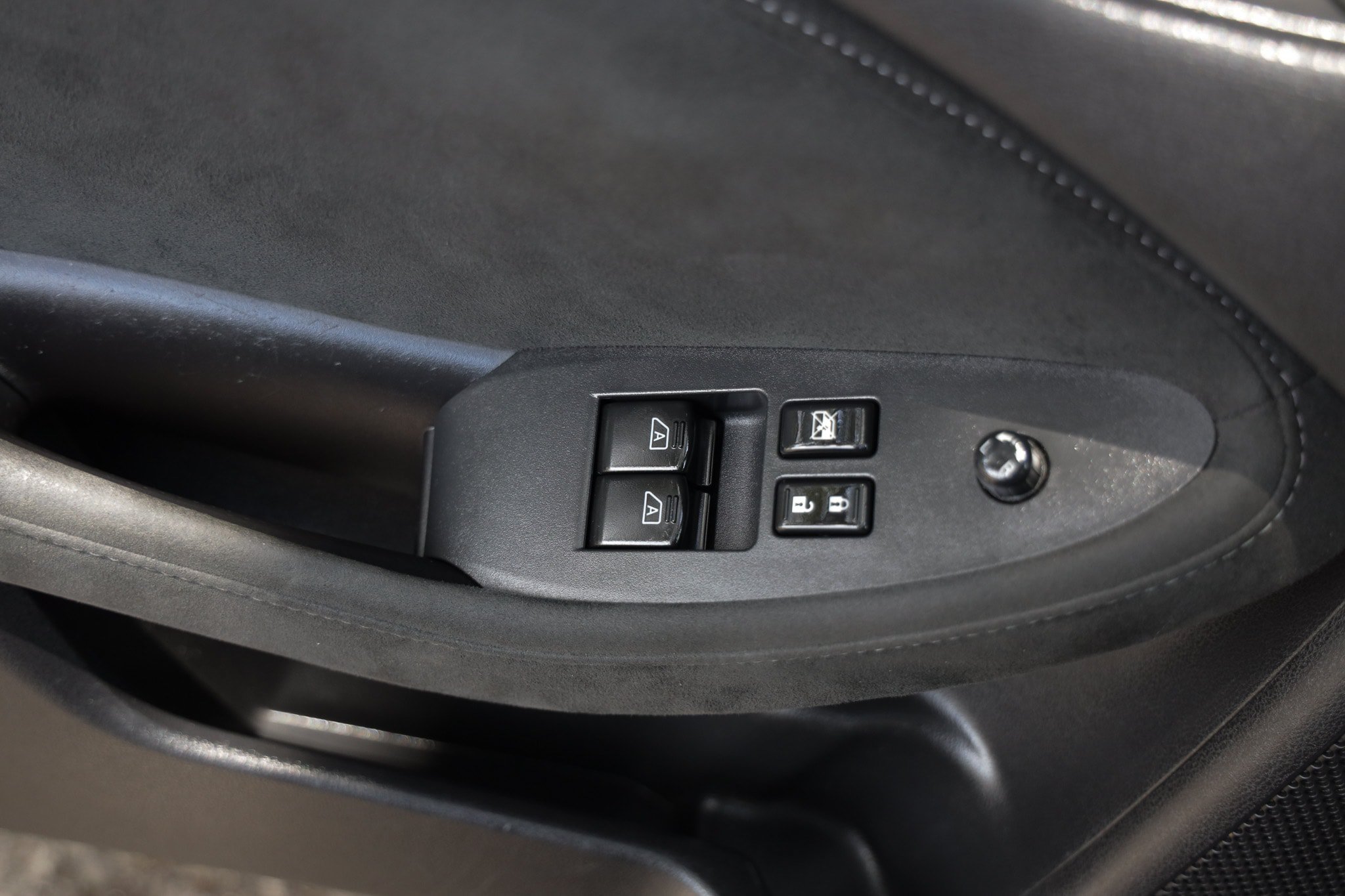 Used 2019 Nissan 370Z Touring RWD image 44