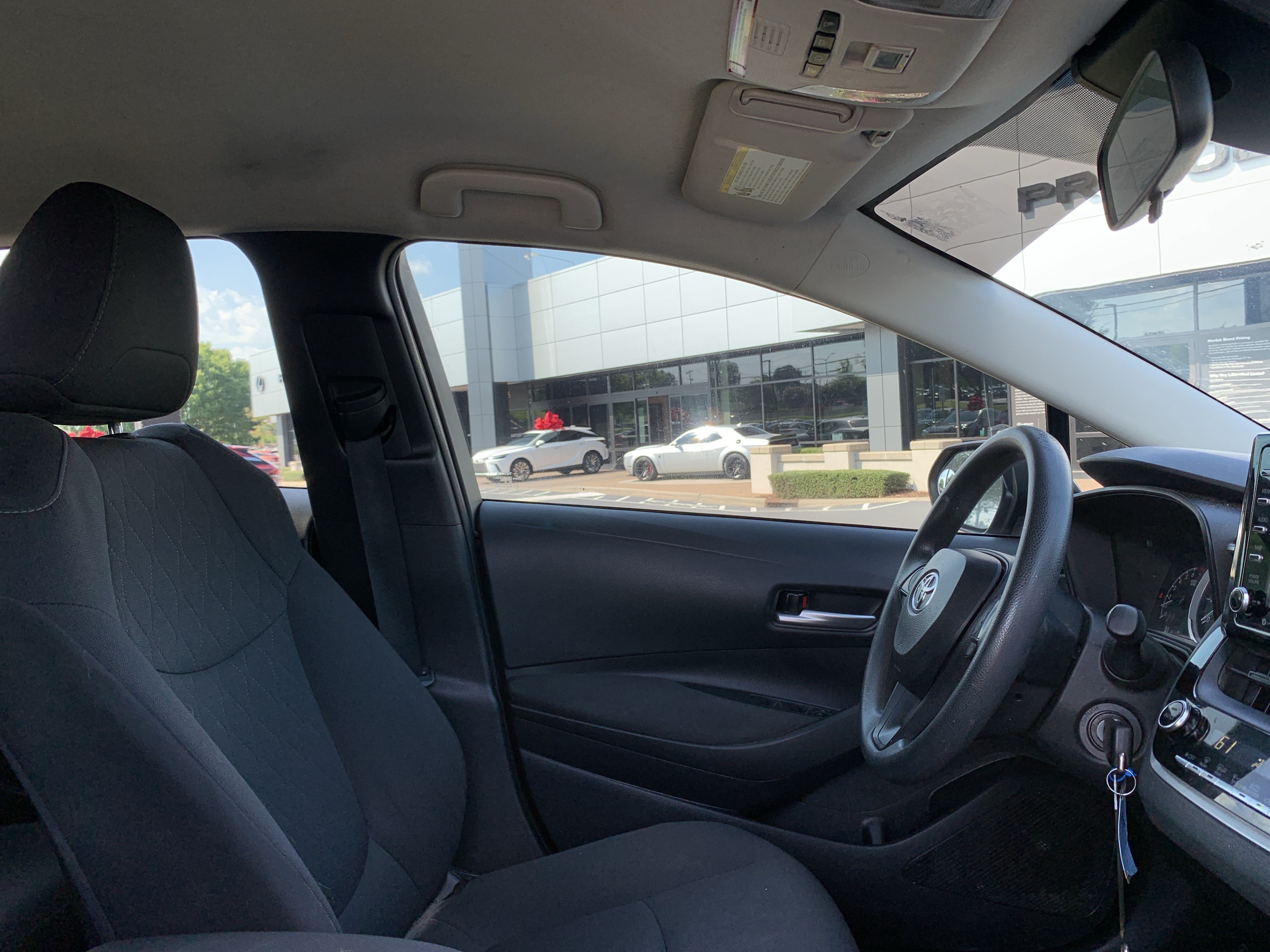 Used 2021 Toyota Corolla LE FWD image 35