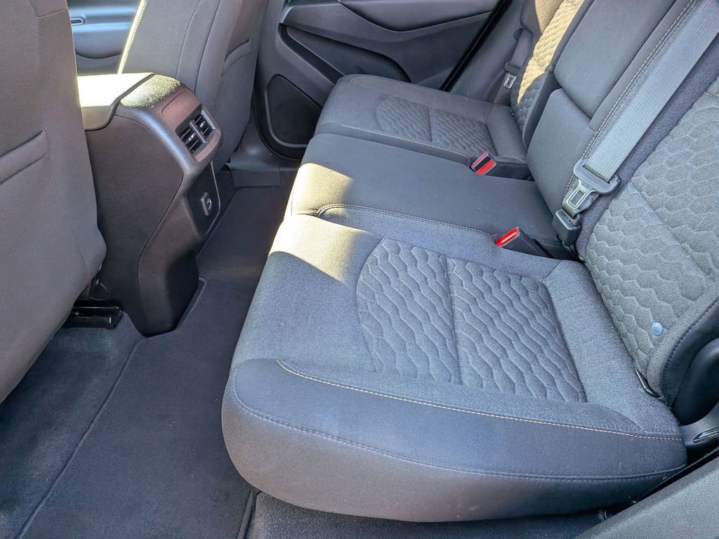 Used 2020 Chevrolet Equinox LT image 22