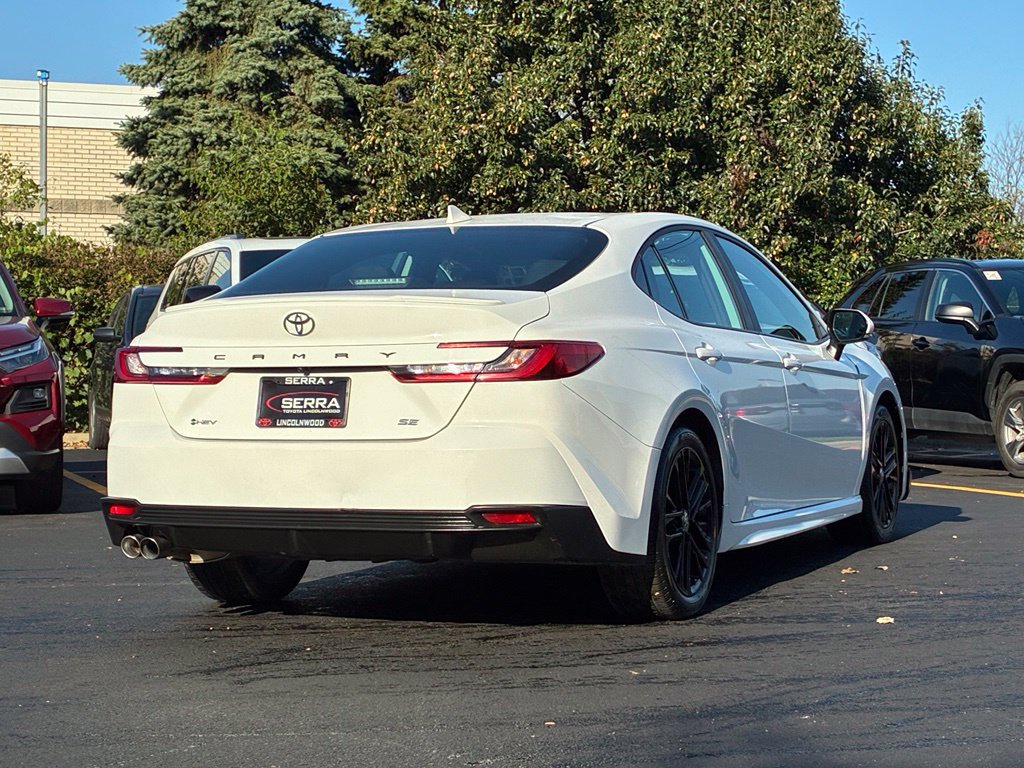 Used 2025 Toyota Camry SE FWD image 5