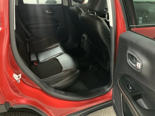 Used 2017 Jeep Compass Latitude image 19