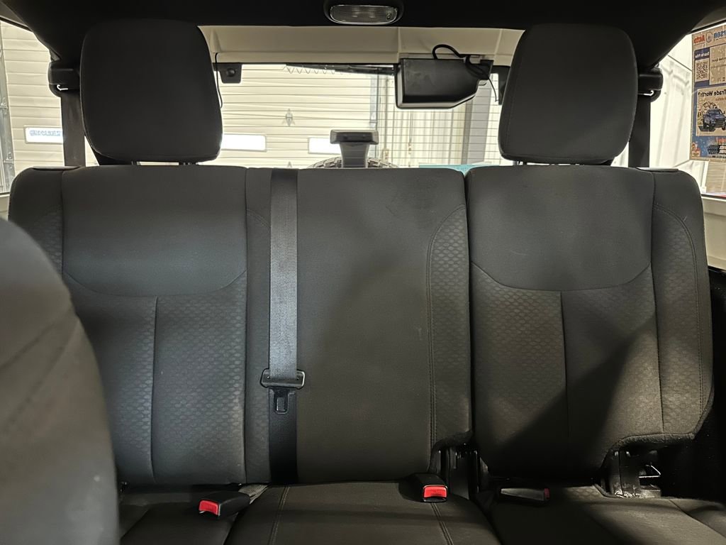 Used 2017 Jeep Wrangler Unlimited Sport w/ Connectivity Group image 27