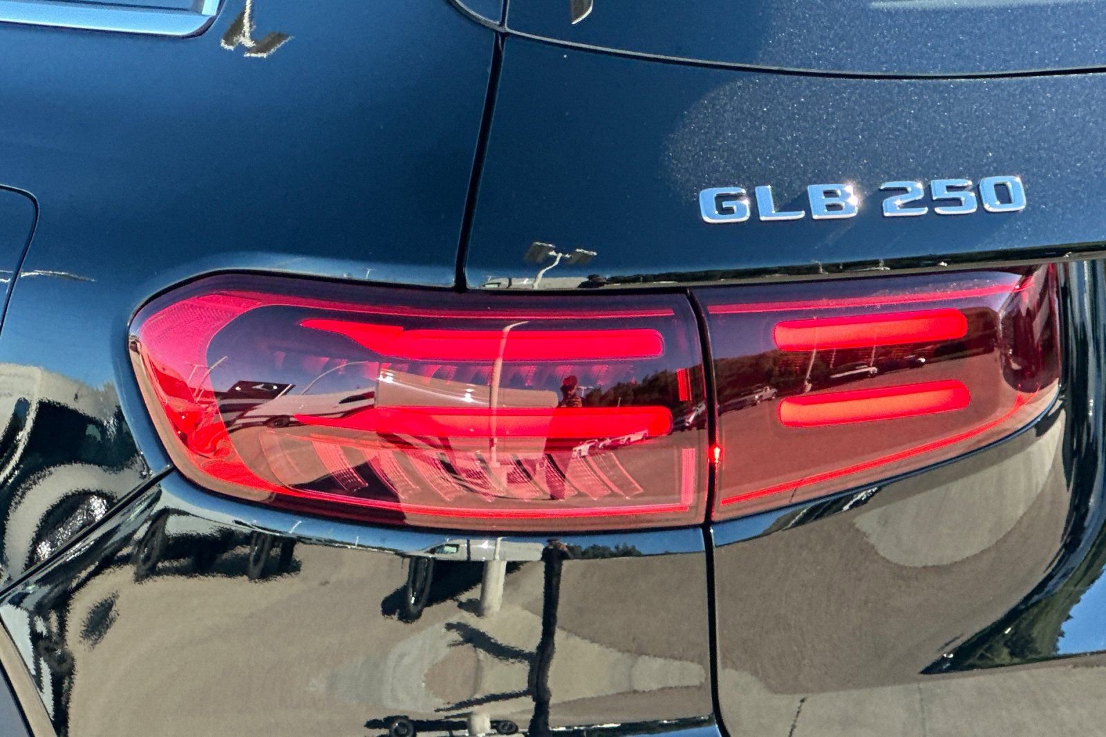 New 2026 Mercedes-Benz GLB 250 image 14