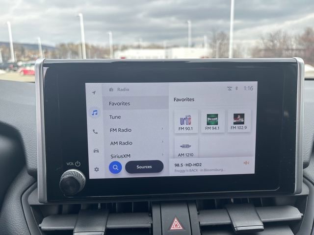 Used 2024 Toyota RAV4 XLE image 28