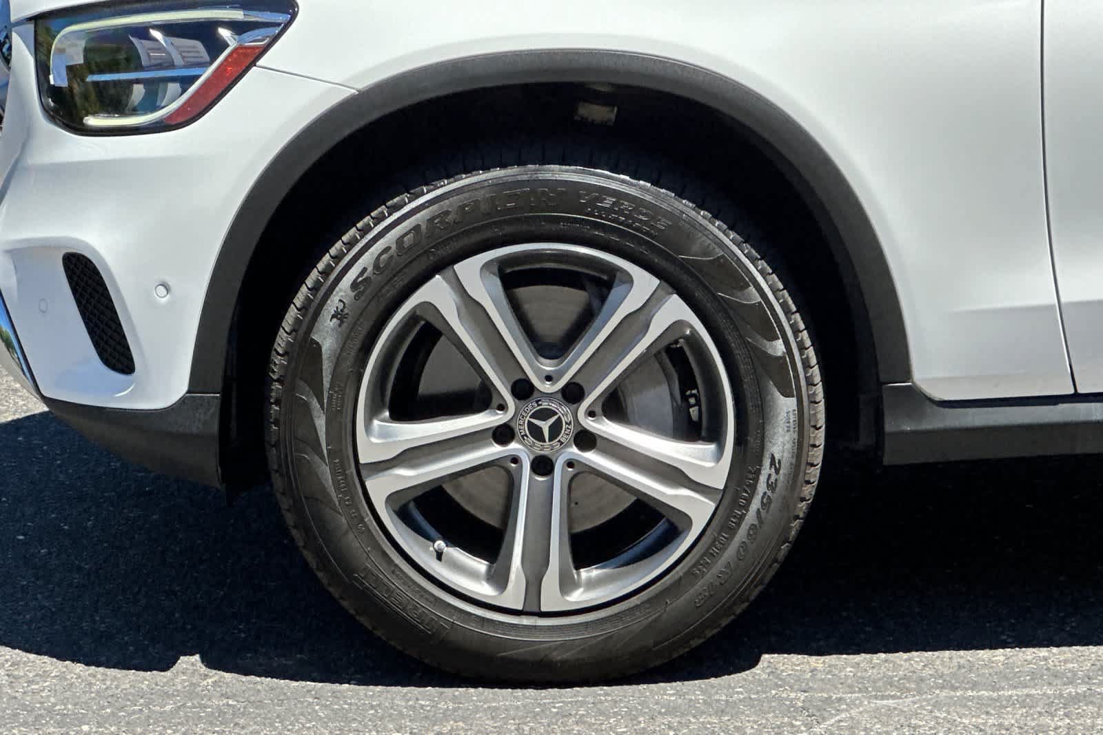 Used 2022 Mercedes-Benz GLC 300 4MATIC image 25