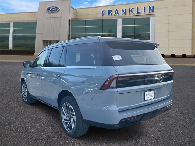 New 2025 Lincoln Navigator Reserve image 5