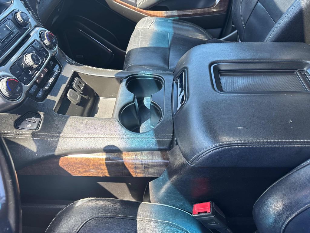 Used 2019 Chevrolet Suburban LT AWD/4WD image 19