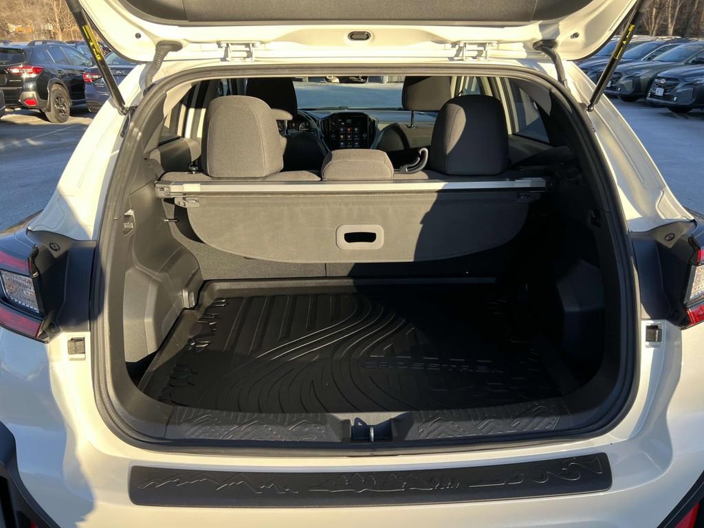 Used 2024 Subaru Crosstrek 2.0i Premium image 9