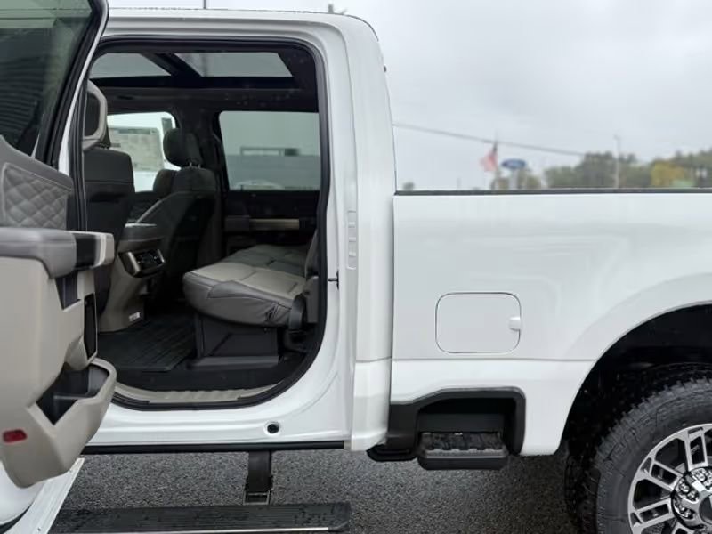 New 2026 Ford F250 Platinum image 9