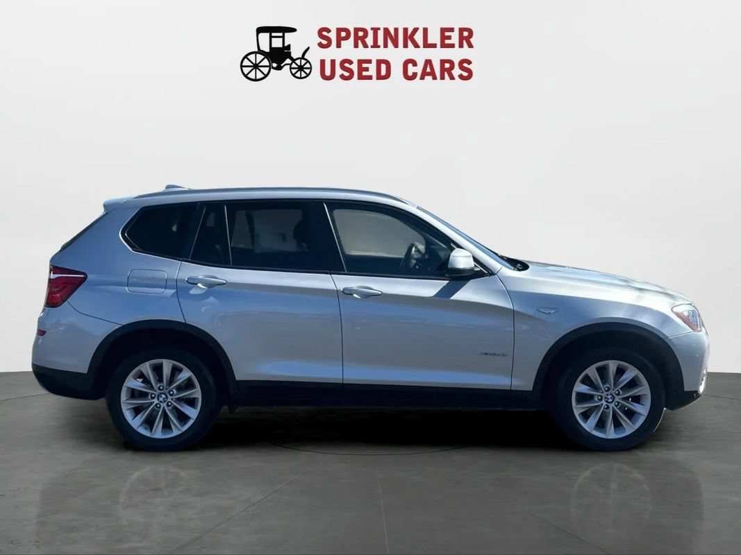 Used 2017 BMW X3 xDrive28i AWD/4WD image 2