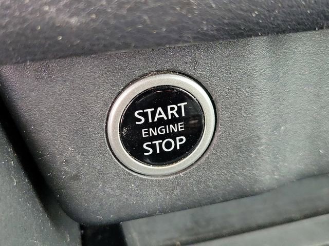 Used 2021 Nissan Rogue SV image 29