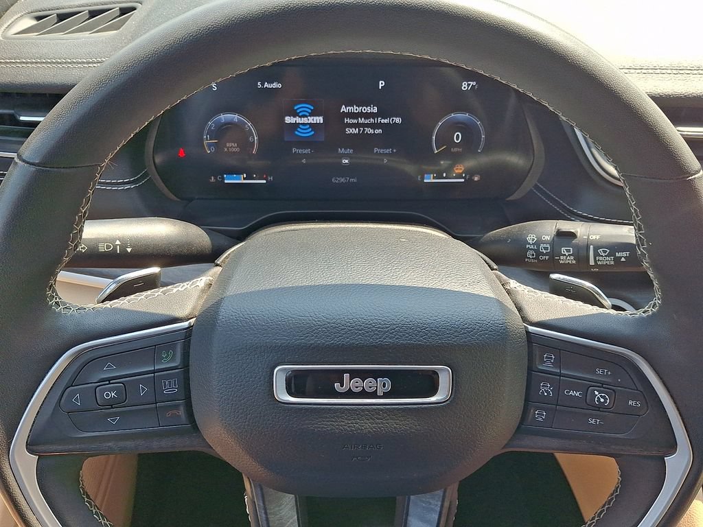 Used 2023 Jeep Grand Cherokee L Limited w/ Trailer Tow Group (B) AWD/4WD image 22