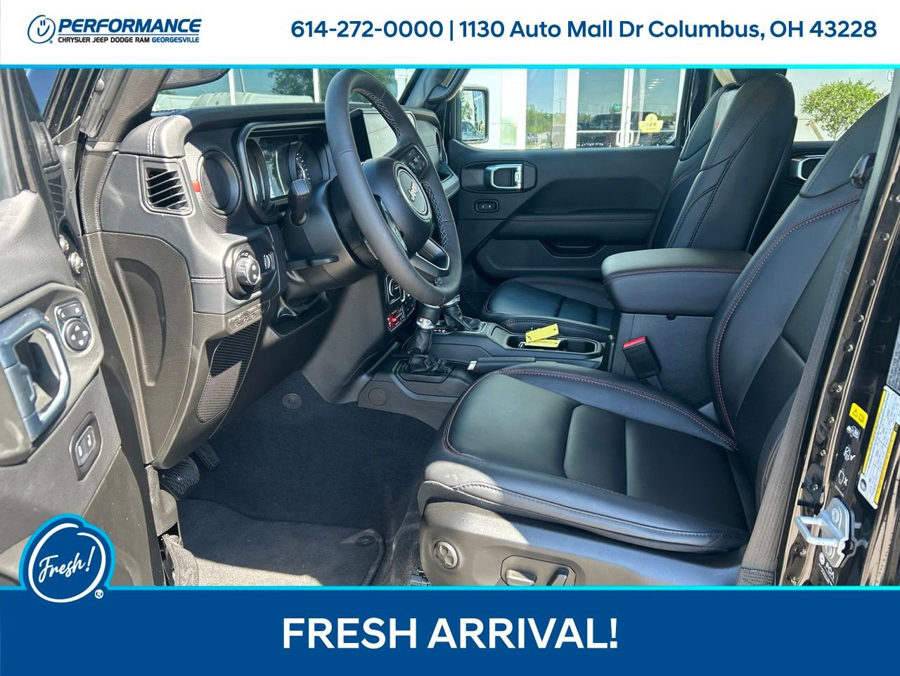 Used 2026 Jeep Gladiator Rubicon w/ Dual Top Group AWD/4WD image 12