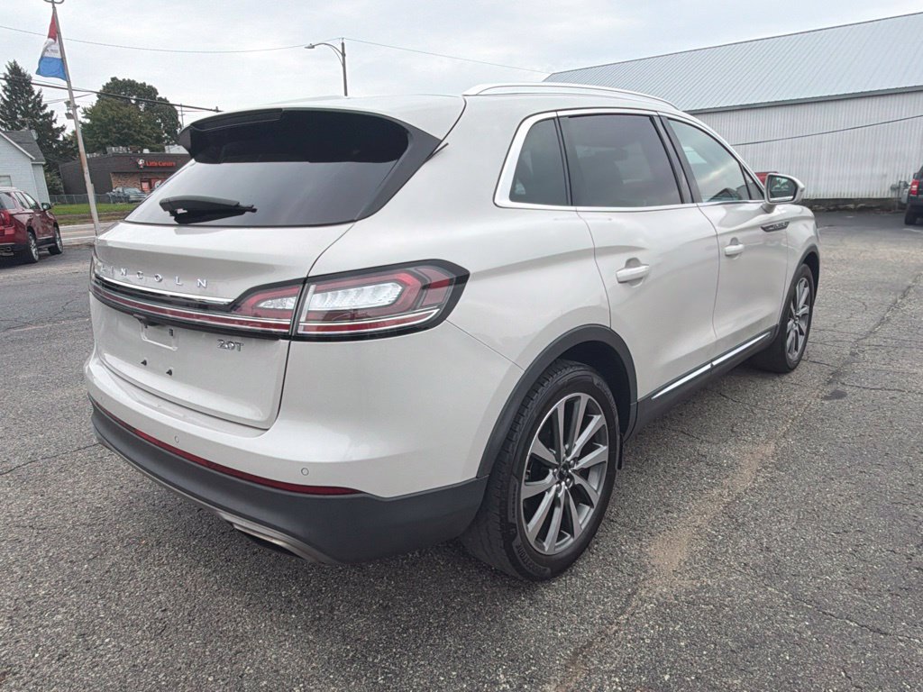 Used 2019 Lincoln Nautilus Select FWD image 3