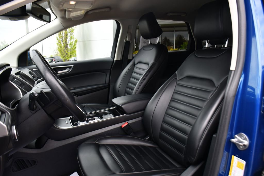Used 2020 Ford Edge SEL w/ Convenience Package AWD/4WD image 12