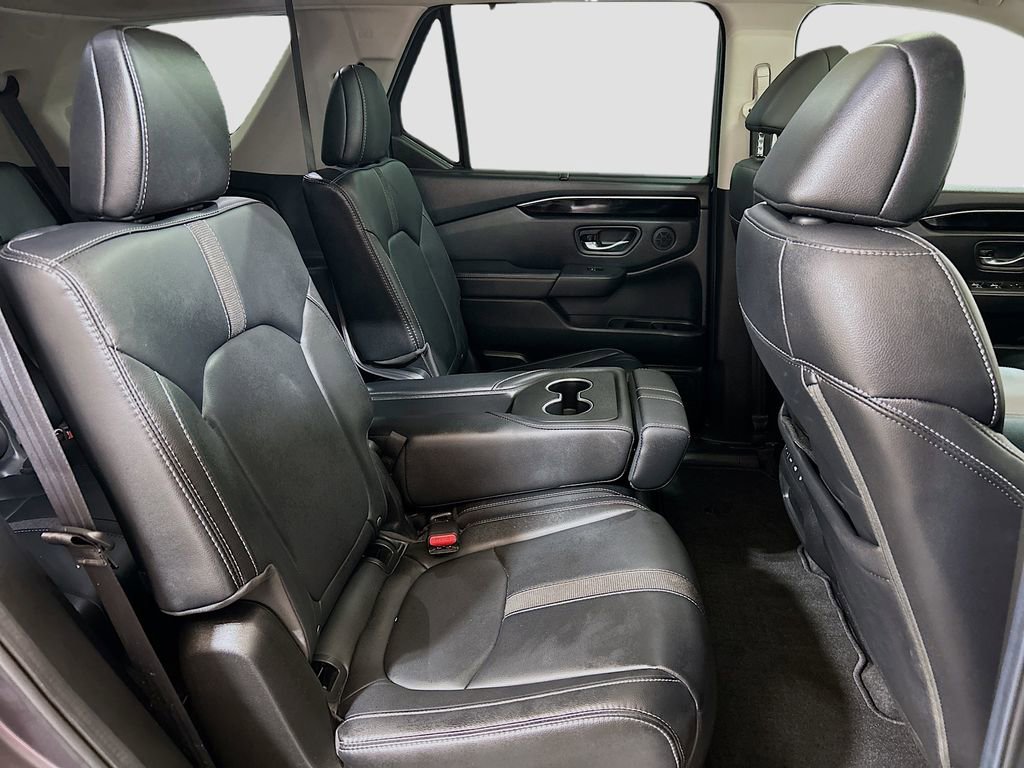 Used 2025 Honda Pilot Touring image 28