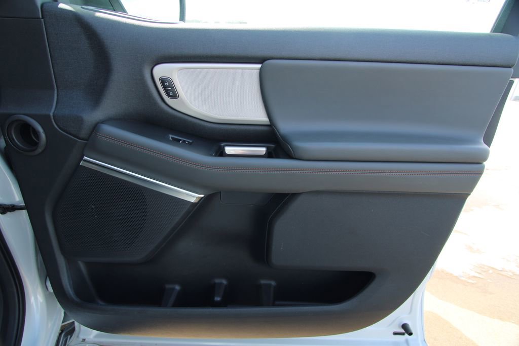 Used 2025 Ford Expedition Max Active image 45