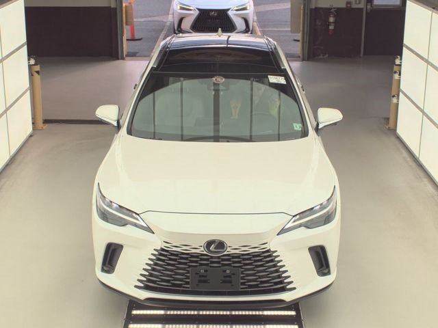 Used 2023 Lexus RX 350 w/ Accessory Package (2T) image 3