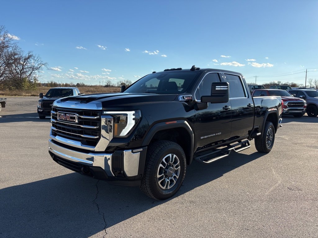 Used 2024 GMC Sierra 3500 SLE w/ SLE Value Package image 8