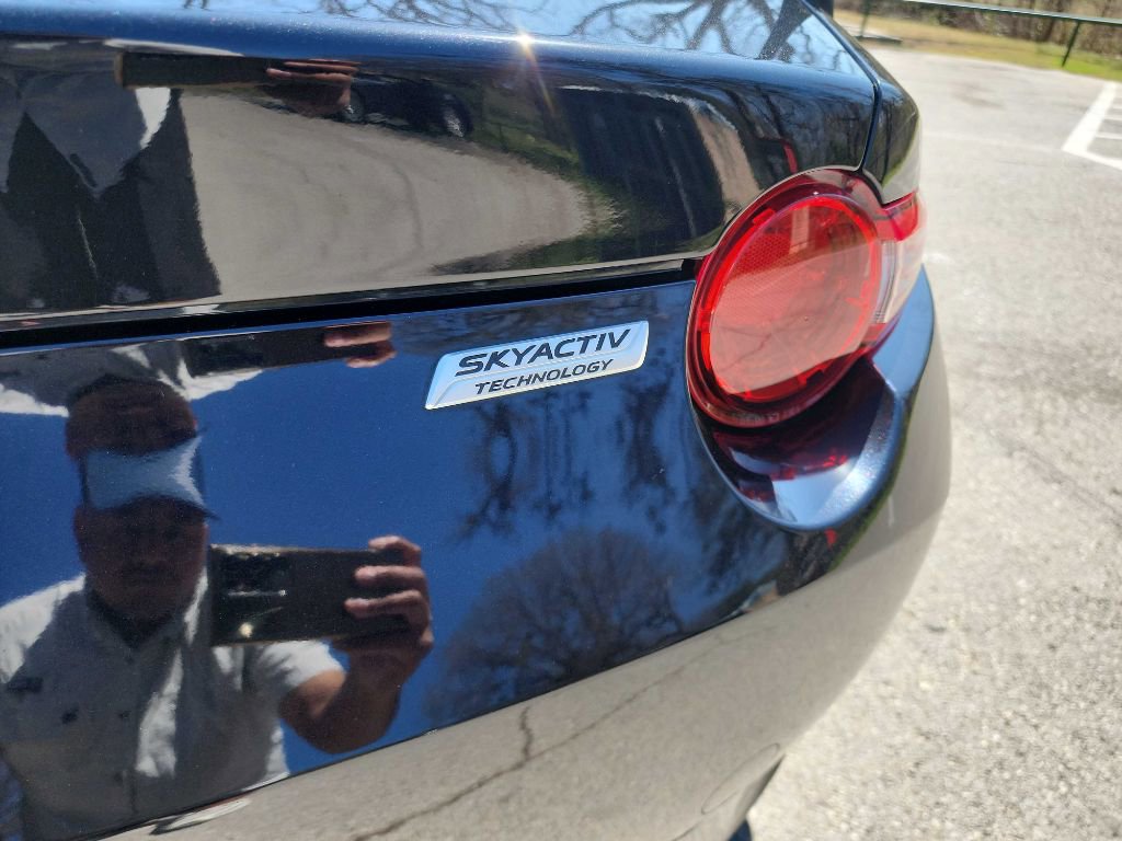 Used 2019 MAZDA MX-5 Miata Sport image 7