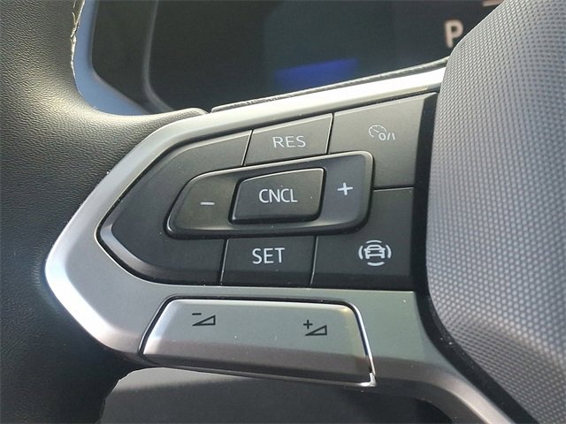 Certified 2022 Volkswagen Taos SE image 22