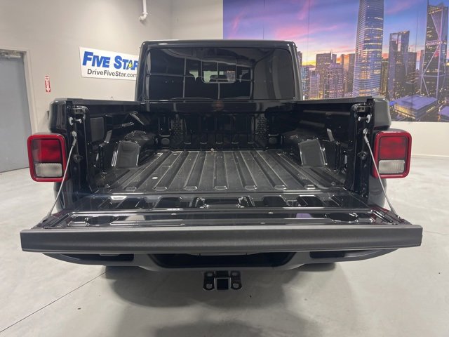 New 2025 Jeep Gladiator Sport image 28