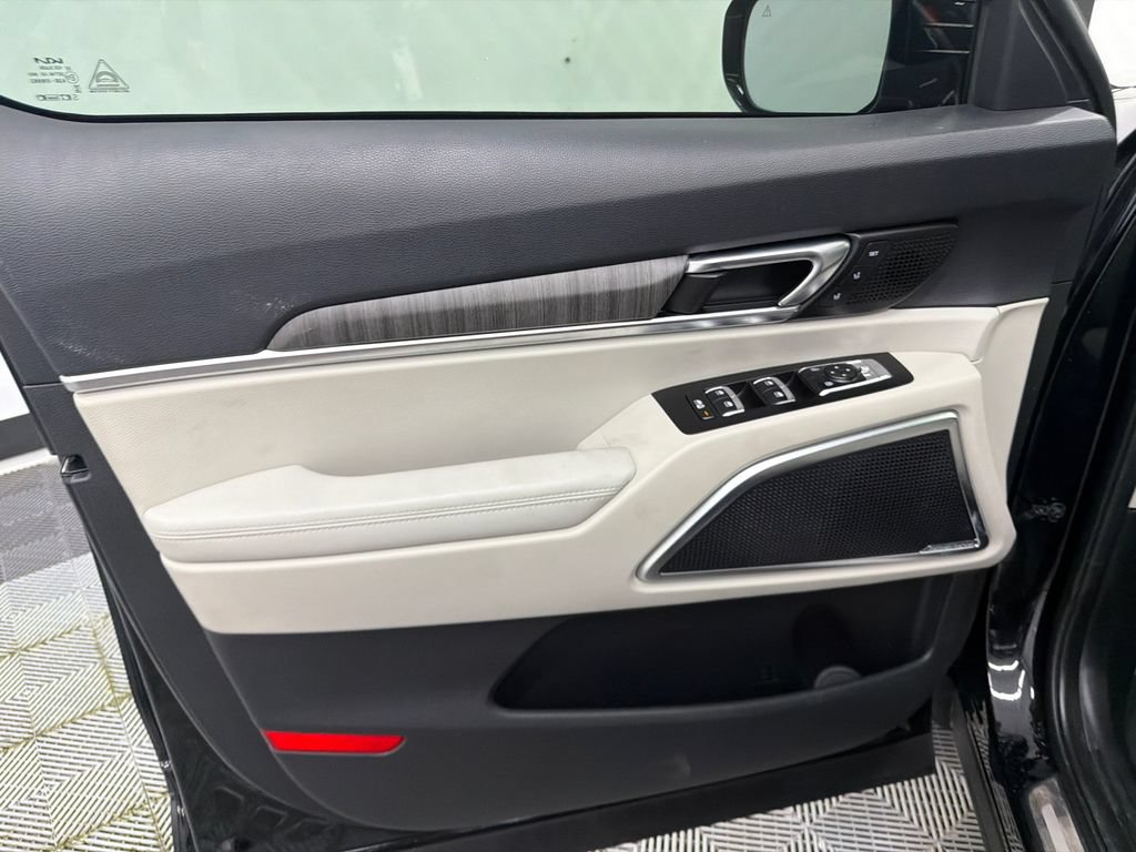 Used 2023 Kia Telluride SX FWD image 11