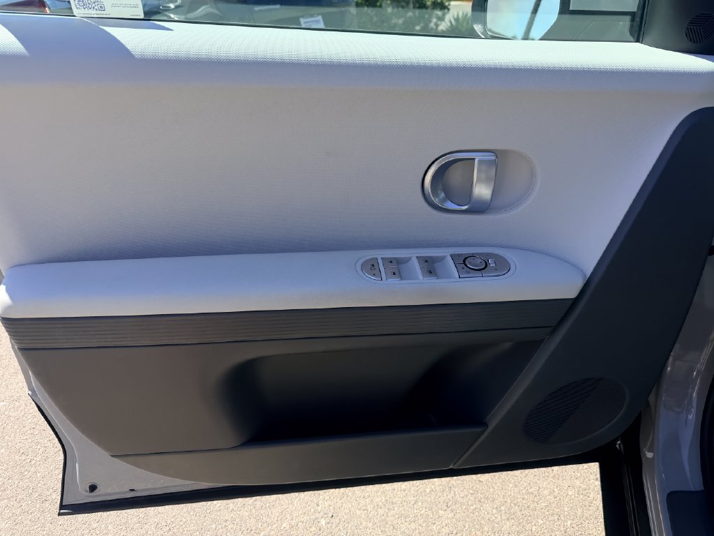 Certified 2024 Hyundai Ioniq 5 SE RWD image 24