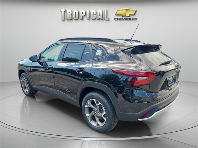 New 2026 Chevrolet Trax LT w/ Driver Confidence Package image 3