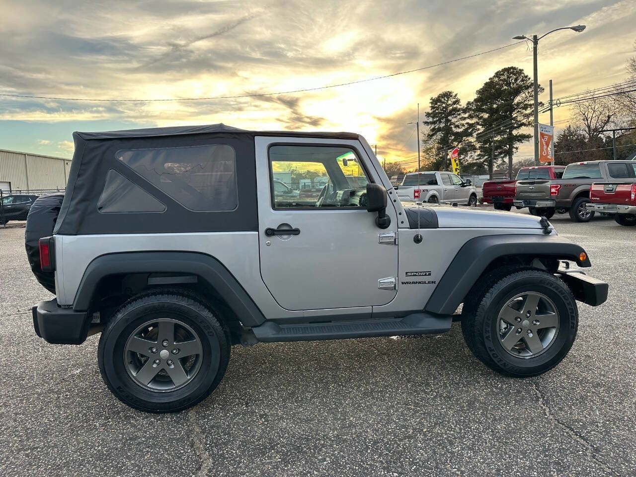 Used 2013 Jeep Wrangler Sport image 12