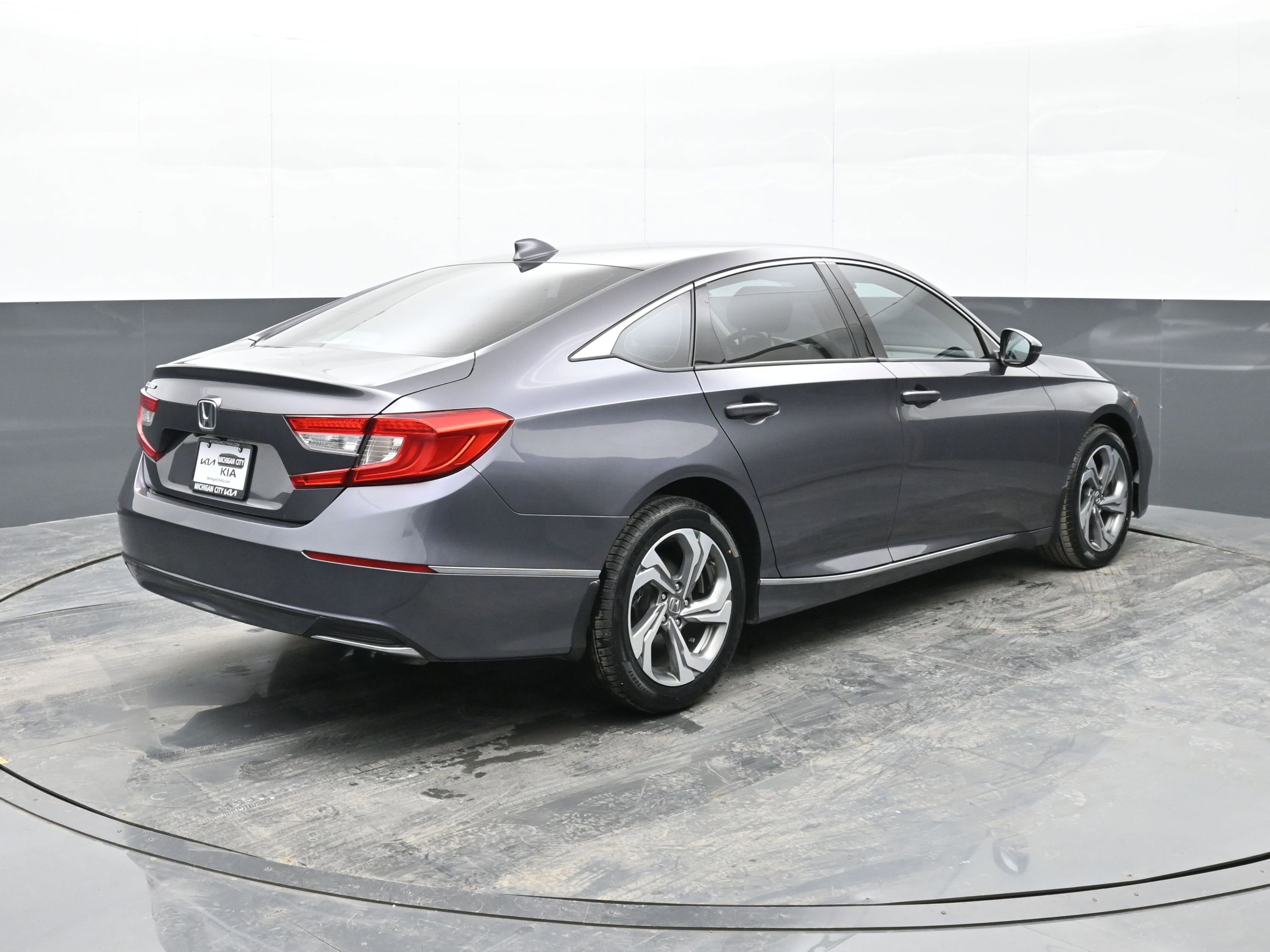 Used 2019 Honda Accord EX-L image 8