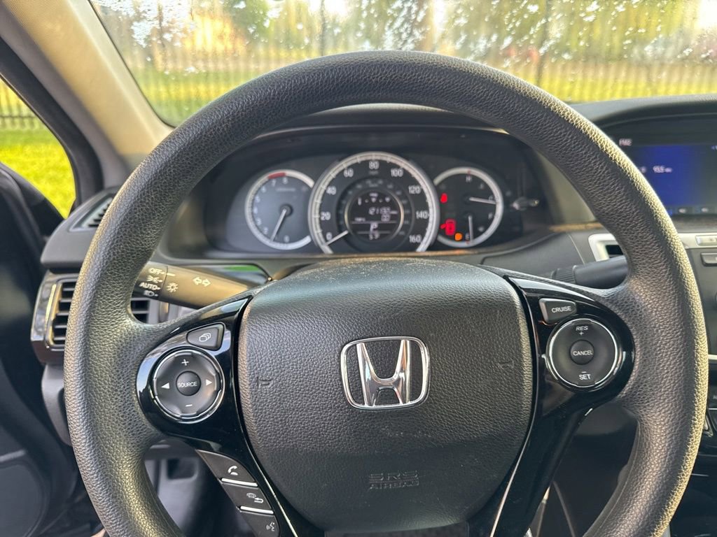 Used 2017 Honda Accord LX image 6
