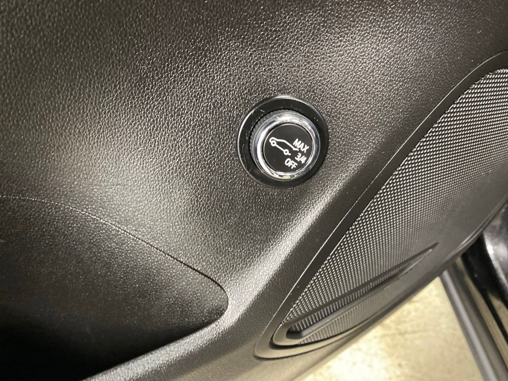 Used 2023 Buick Envision Preferred w/ Sport Touring Package AWD/4WD image 32