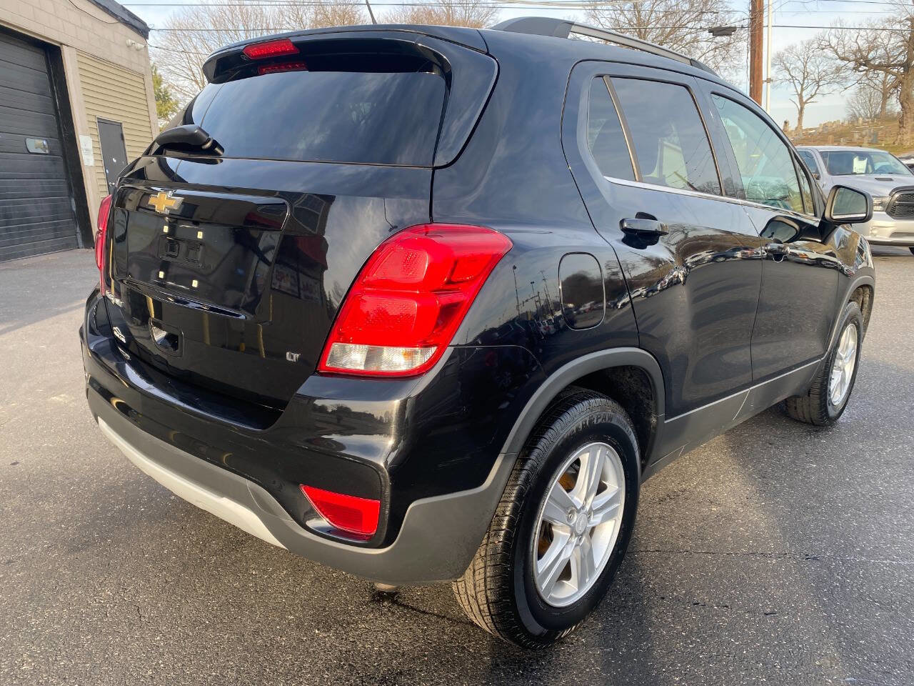 Used 2017 Chevrolet Trax LT image 3