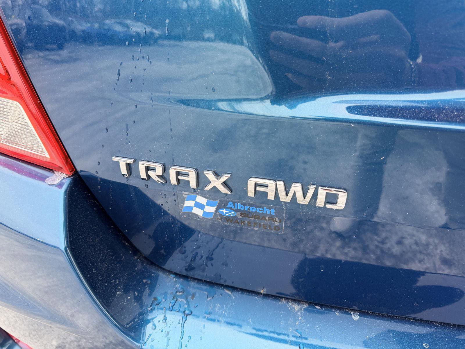 Used 2020 Chevrolet Trax LT w/ LT Convenience Package image 30