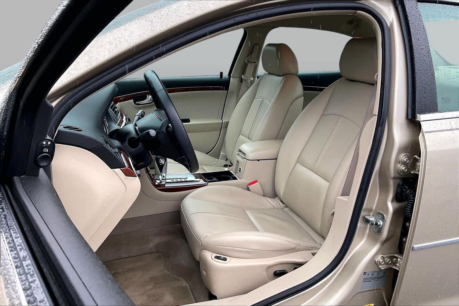 Used 2008 Saturn Aura XR w/ Premium Trim Package FWD image 7
