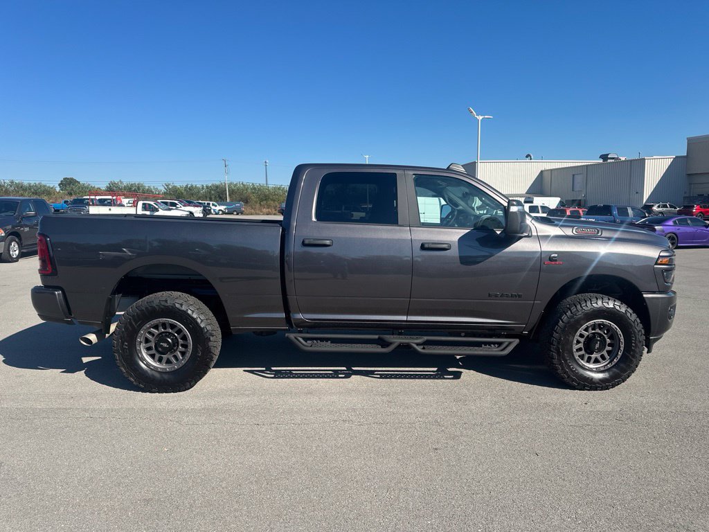 Used 2025 RAM 2500 Big Horn AWD/4WD image 4