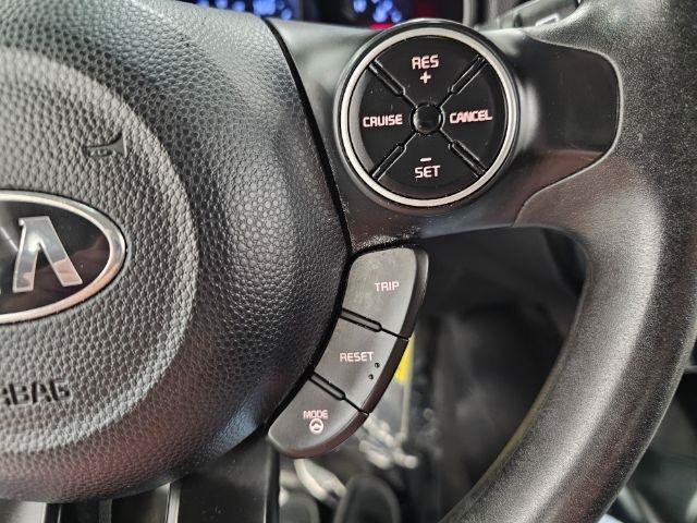 Used 2014 Kia Soul FWD image 12