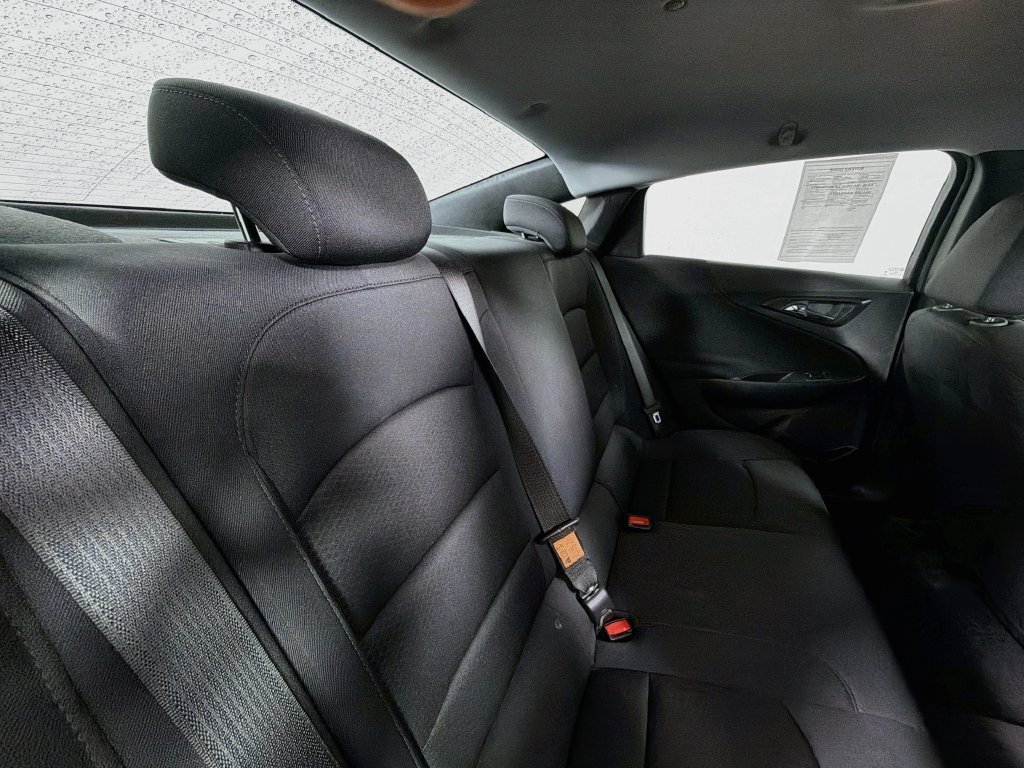 Used 2025 Chevrolet Malibu LS FWD image 25