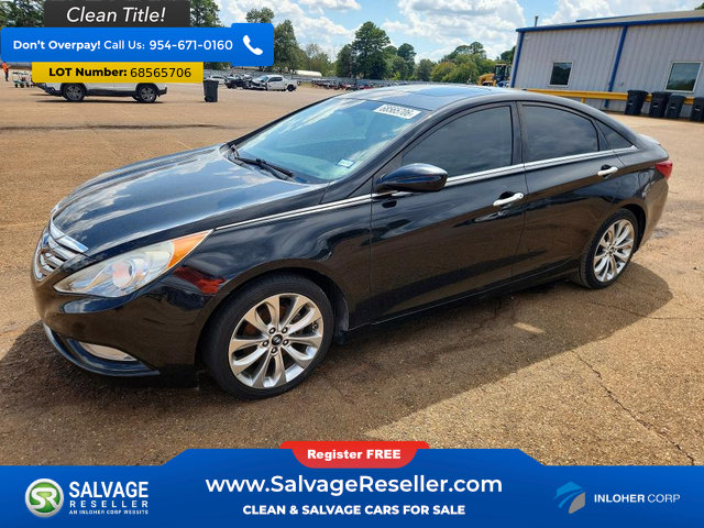 Used 2013 Hyundai Sonata SE w/ Navigation & Sunroof Pkg