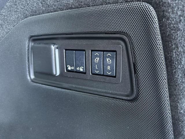 Certified 2025 Cadillac Escalade ESV Premium Luxury Platinum w/ LPO, Floor Liner Package image 26