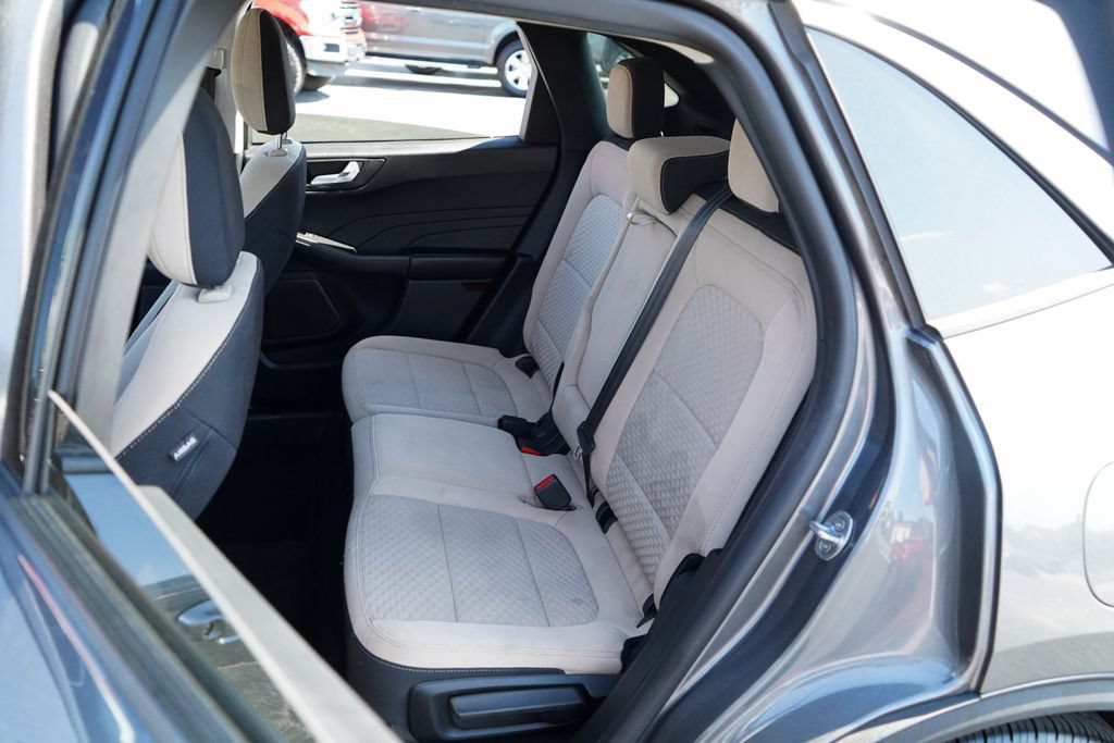 Used 2021 Ford Escape SE w/ Convenience Package FWD image 8