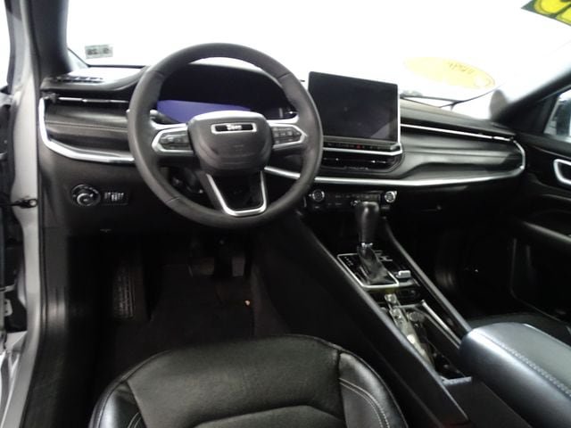 Certified 2023 Jeep Compass High Altitude w/ Driver Assist Group I AWD/4WD image 5